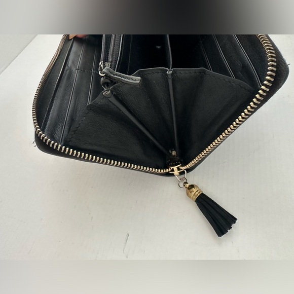 Gucci GG Leather zippy Wallet (wallet only) - Picture 8 of 11